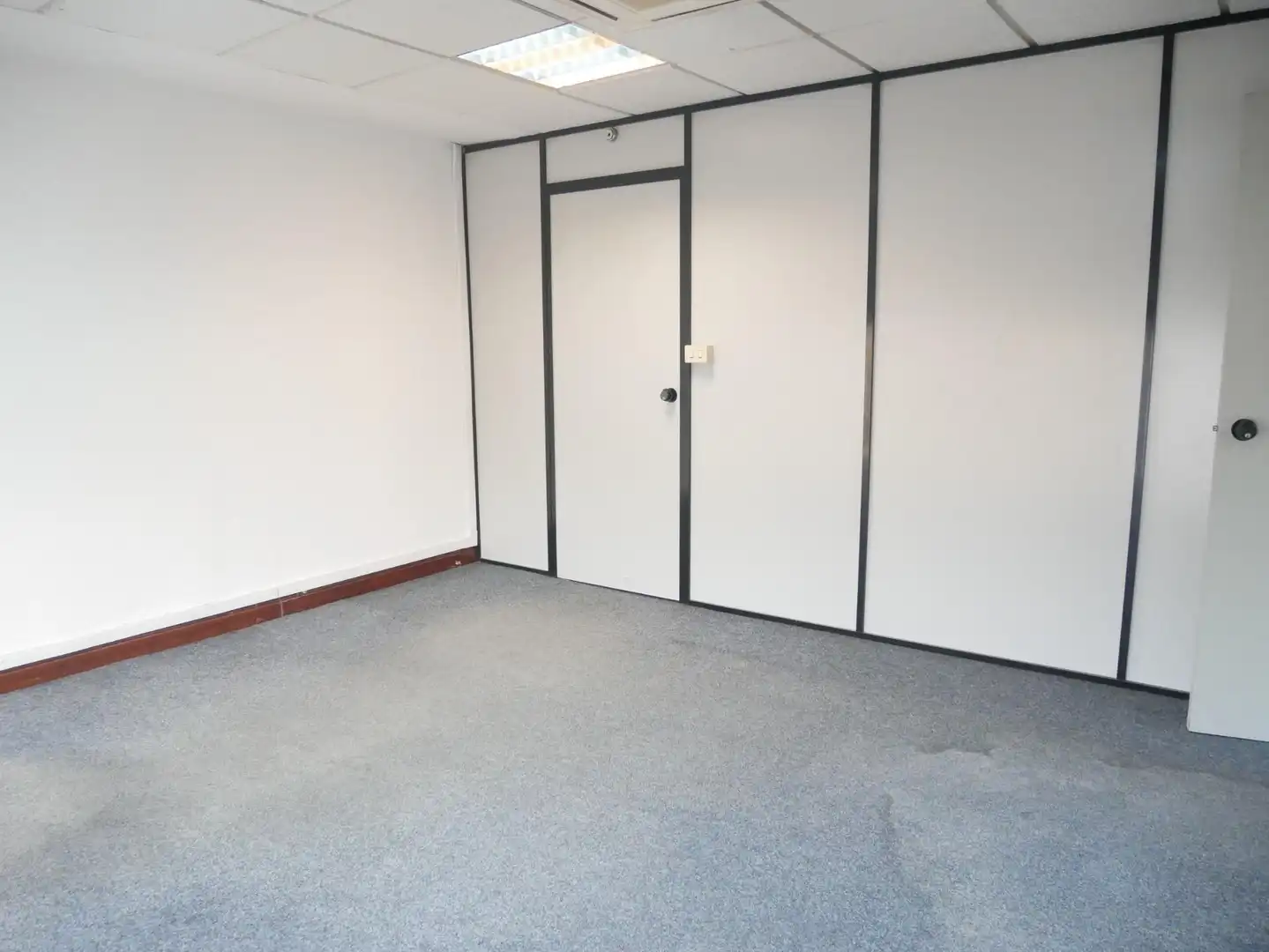 Büro zur Miete in Basauri  mit Klimaanlage und Heizung