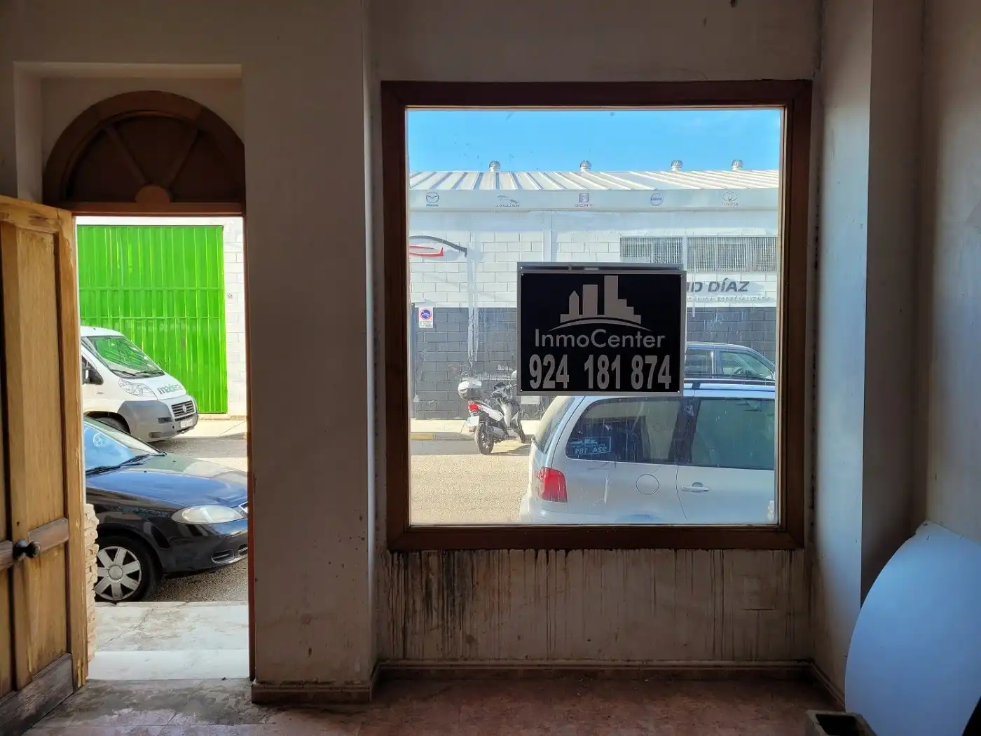 Local comercial en venta en Maria Auxiliadora - Barriada de Llera, imagen 2