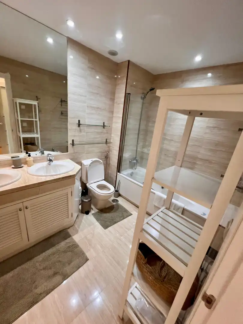 Bathroom of Apartments for rent in Marbella  with Air Conditioner, Heating and Terrace