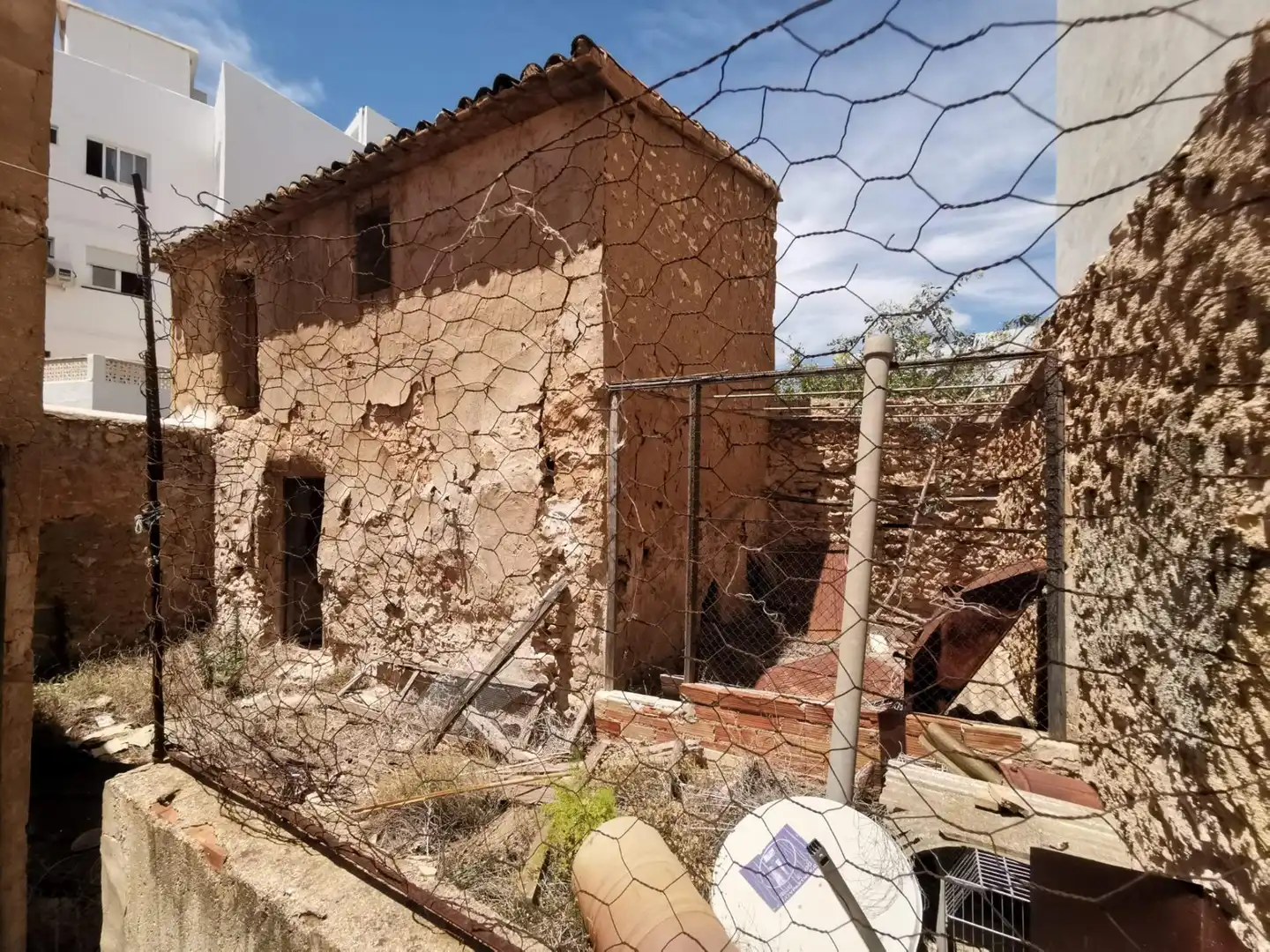 Vista exterior de Casa adosada en venta en L'Alfàs del Pi con Jardín privado, Trastero y Balcón