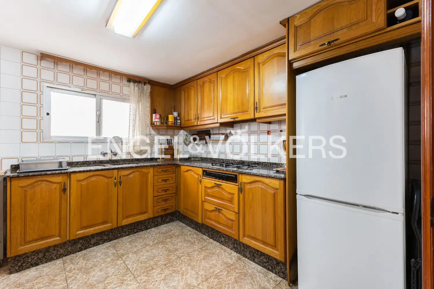 Cocina de Piso de alquiler en Valencia con Aire acondicionado, Calefacción y Terraza