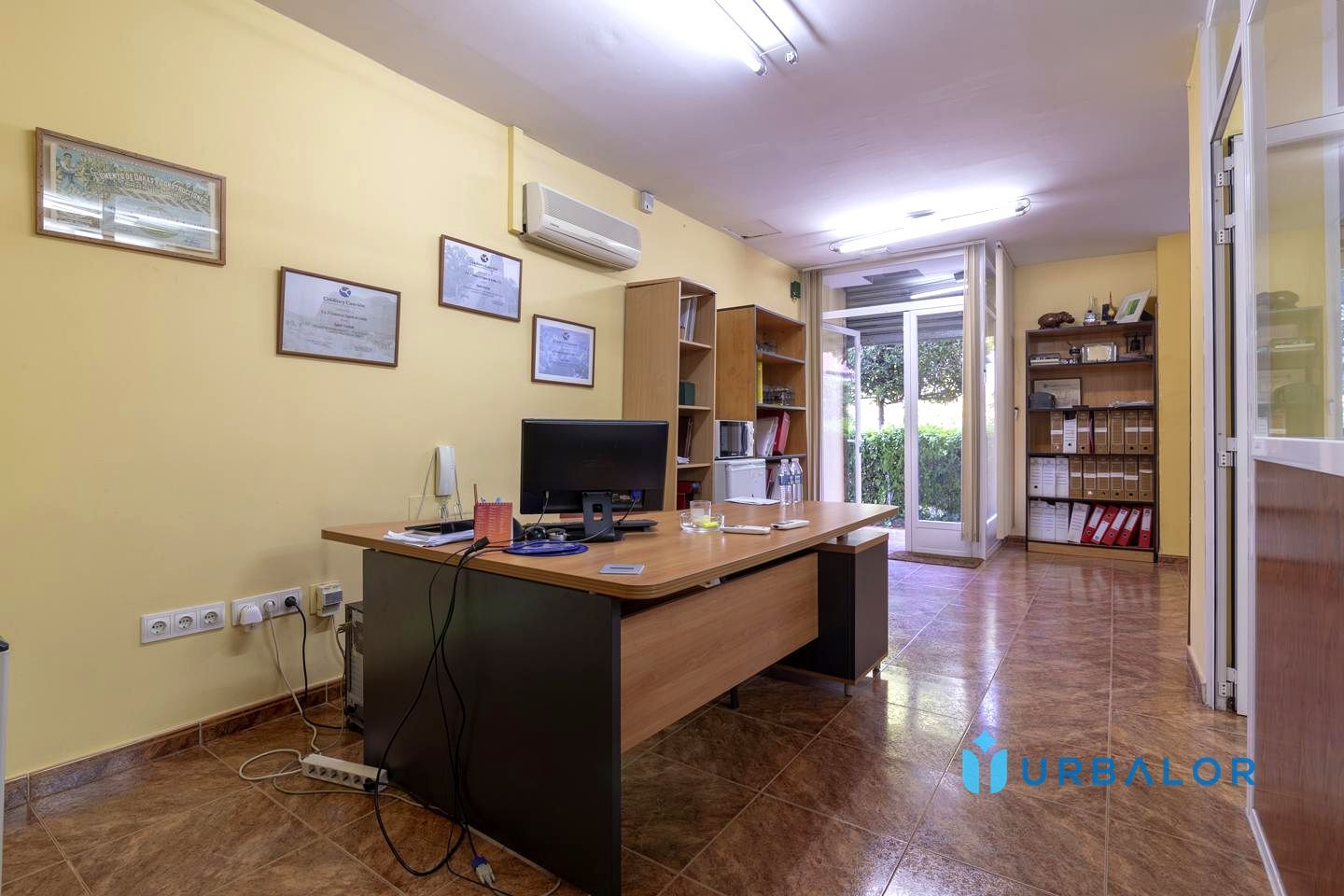 Premises for rent in Alcorcón  with Air Conditioner