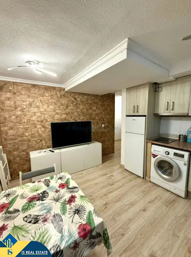 Sala de estar de Estudio en venta en Torrevieja con Calefacción, Amueblado y Lavadora