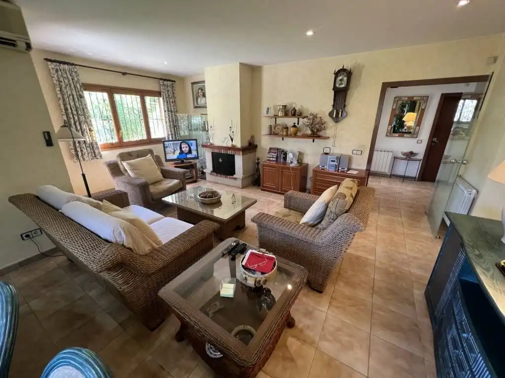 Living room of Houses for sale in El Vendrell  with Air Conditioner, Heating and Private garden
