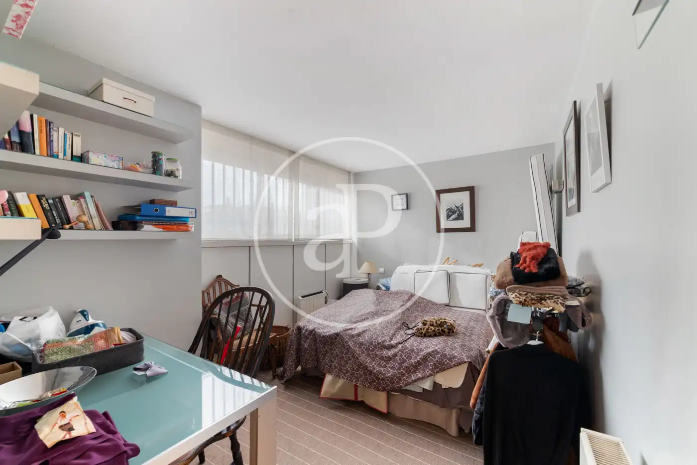 Habitación de Dúplex en venta en Madrid con Aire acondicionado, Calefacción y Jardín privado