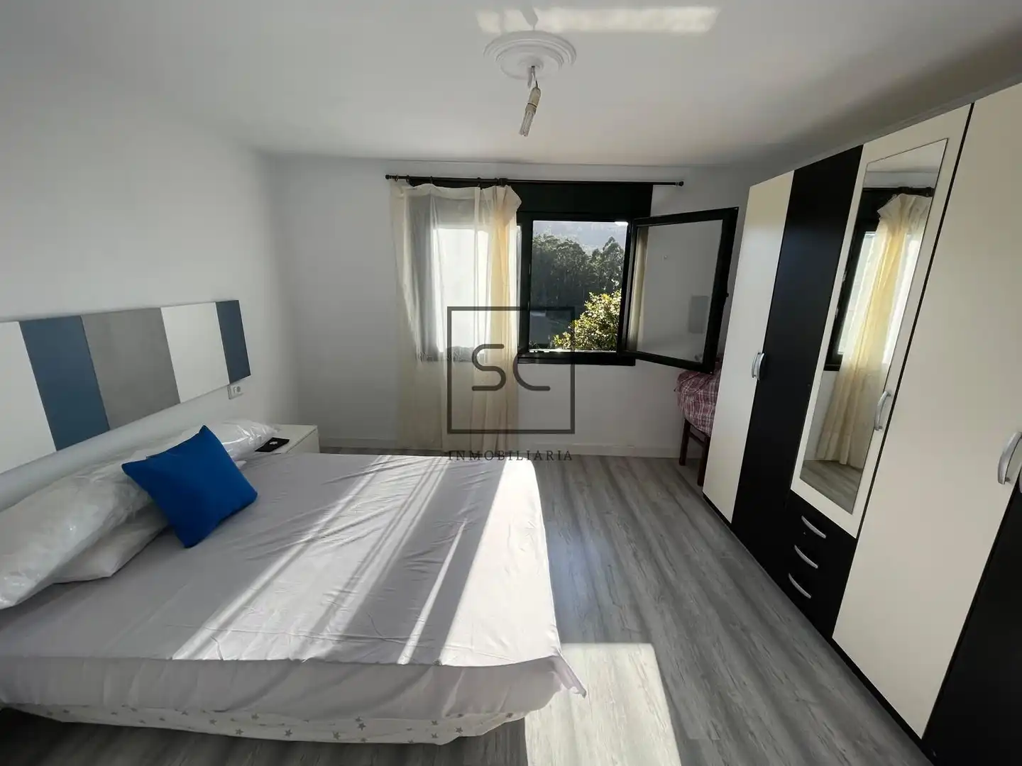 Dormitori de Casa o xalet en venda en Valdoviño amb Jardí privat, Terrassa i Traster