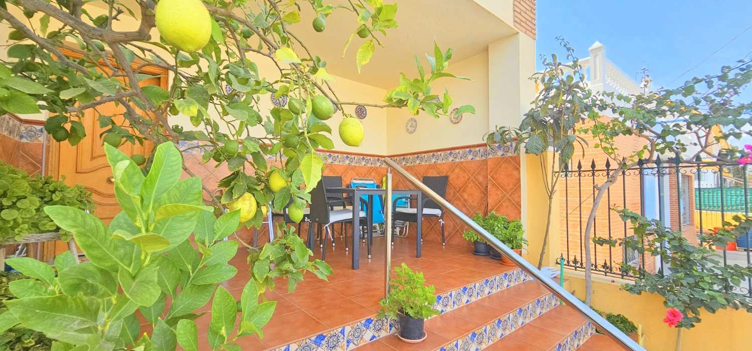 Terrassa de Casa o xalet en venda en Vélez-Málaga amb Aire condicionat, Calefacció i Terrassa