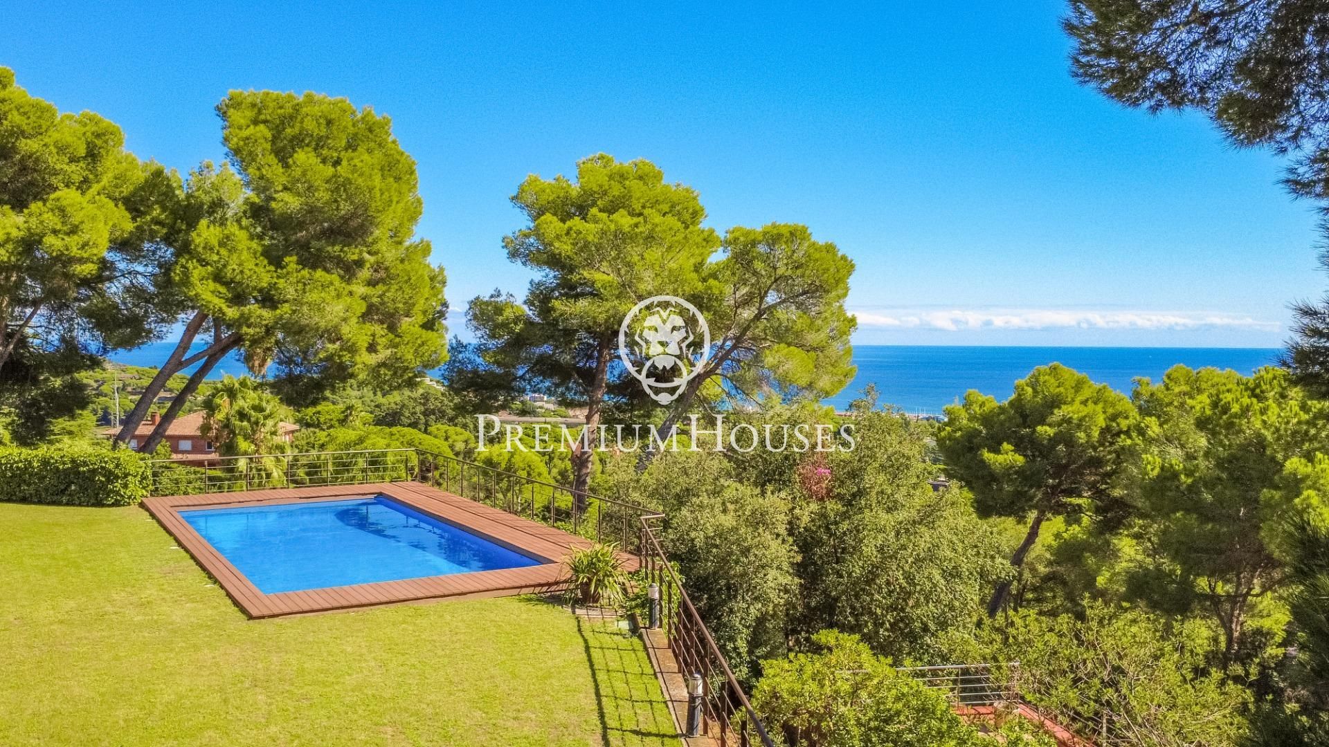 Jardí de Casa o xalet en venda en Sant Andreu de Llavaneres amb Calefacció, Jardí privat i Terrassa