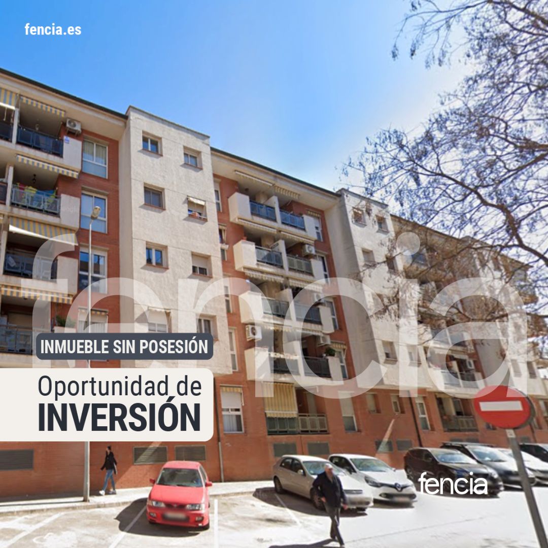 Exterior view of Flat for sale in Castellar del Vallès