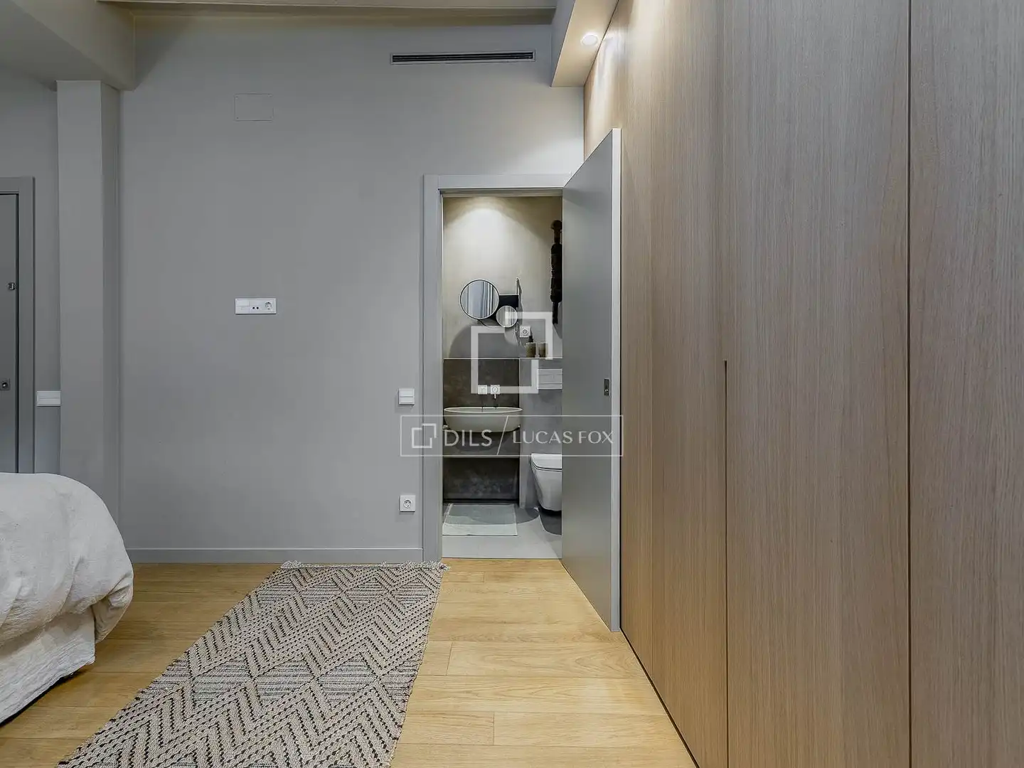 Piso en venta en Barcelona con Aire acondicionado, Amueblado y Balcón