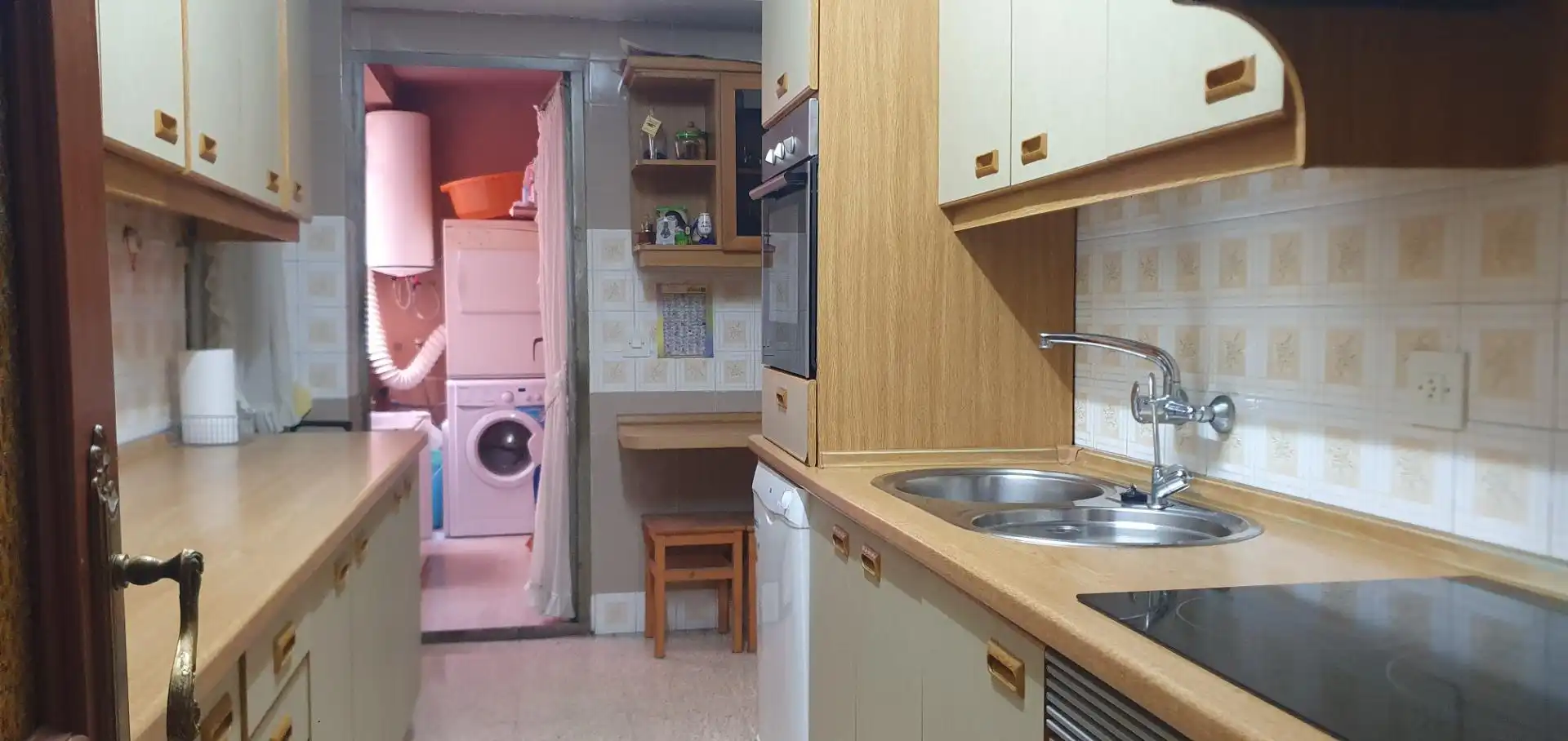 Habitación en Calle PRIMAVERA, Carolinas Altas