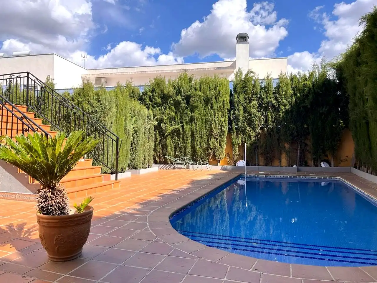 Piscina de Casa o xalet en venda en Peligros amb Aire condicionat, Calefacció i Jardí privat