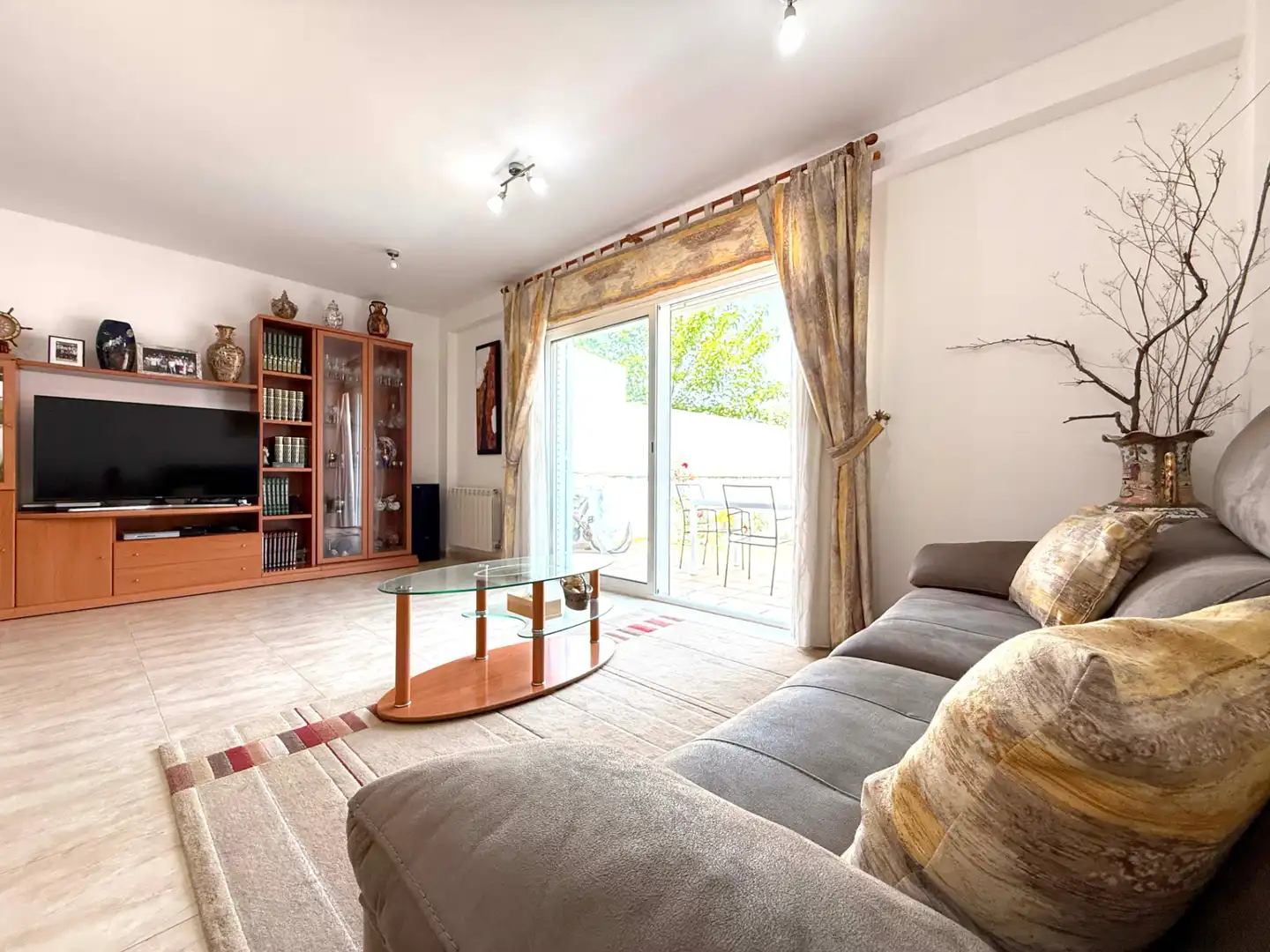 Sala de estar de Casa adosada en venta en El Morell con Calefacción, Jardín privado y Horno