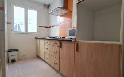 Kitchen of Flat for sale in Alfafar  with Air Conditioner, Furnished and Washing machine