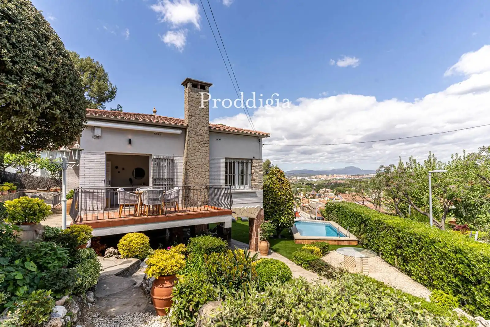 Vista exterior de Casa o chalet de alquiler en Sant Cugat del Vallès con Aire acondicionado, Calefacción y Piscina