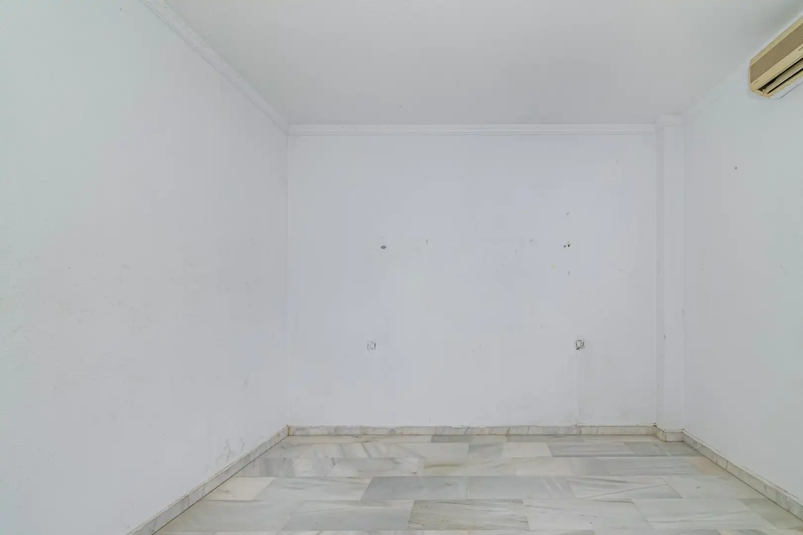 Piso en venta en Armilla con Balcón