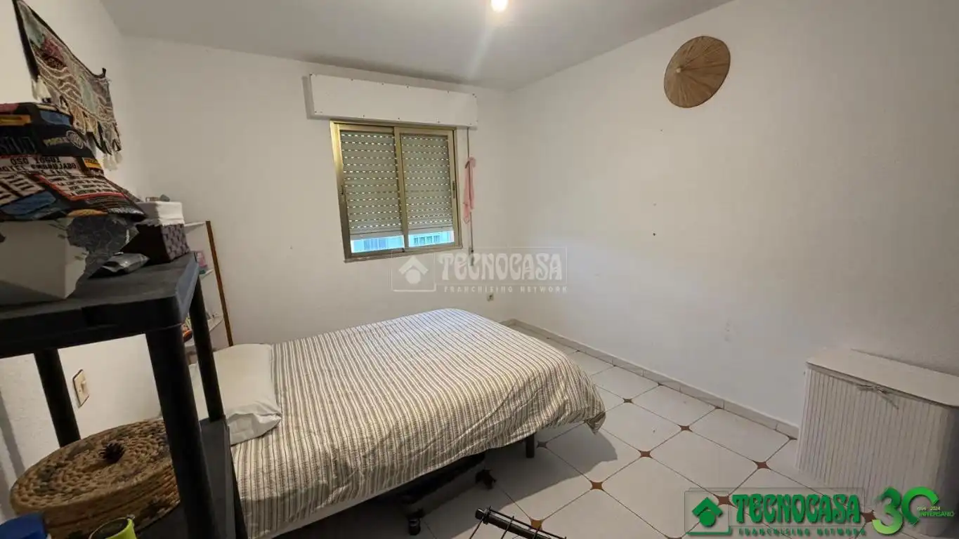 Habitación de Casa adosada en venta en Candeleda con Aire acondicionado, Terraza y Balcón