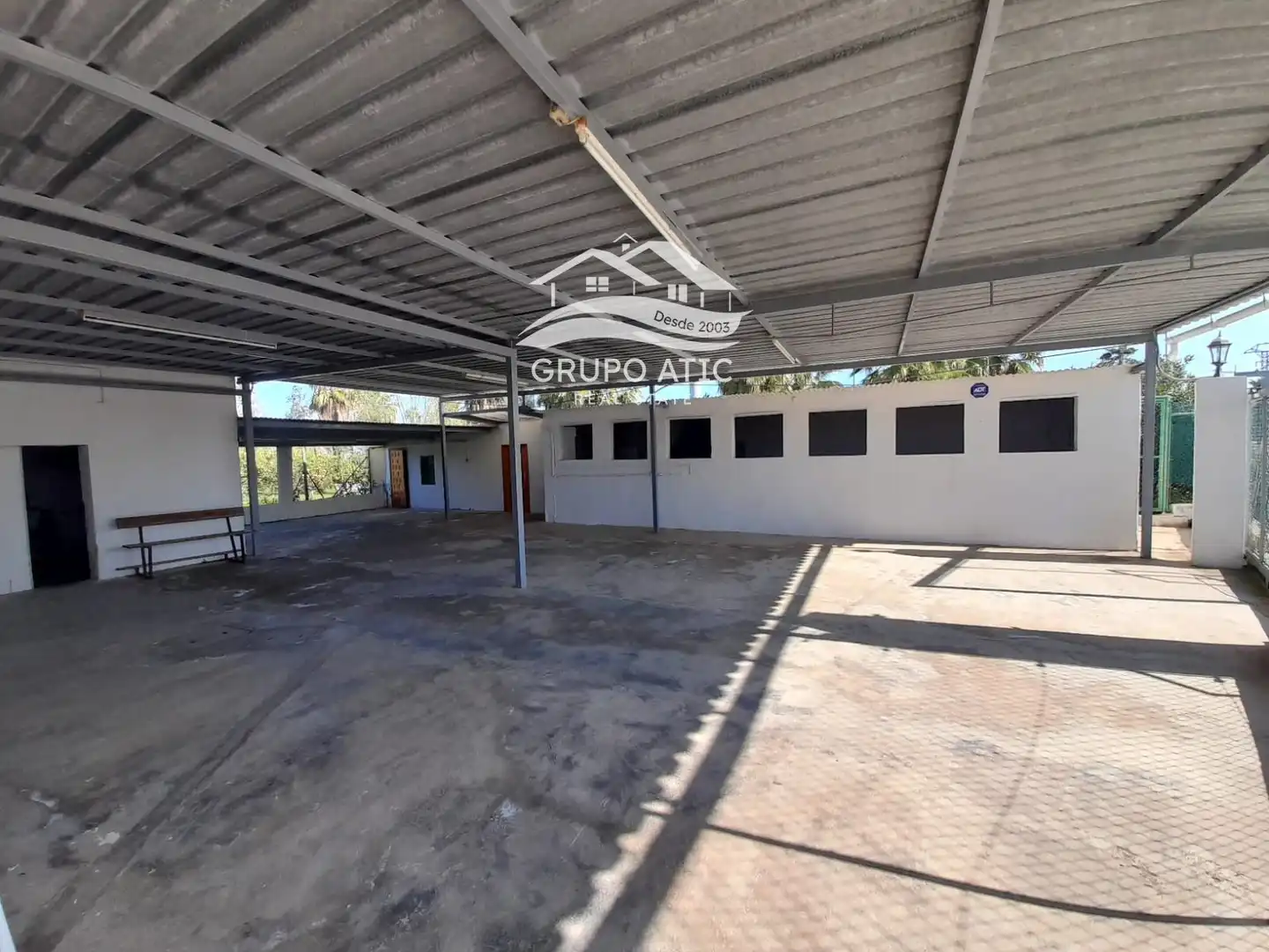 Aparcament de Casa o xalet en venda en Burriana / Borriana amb Terrassa, Traster i Moblat