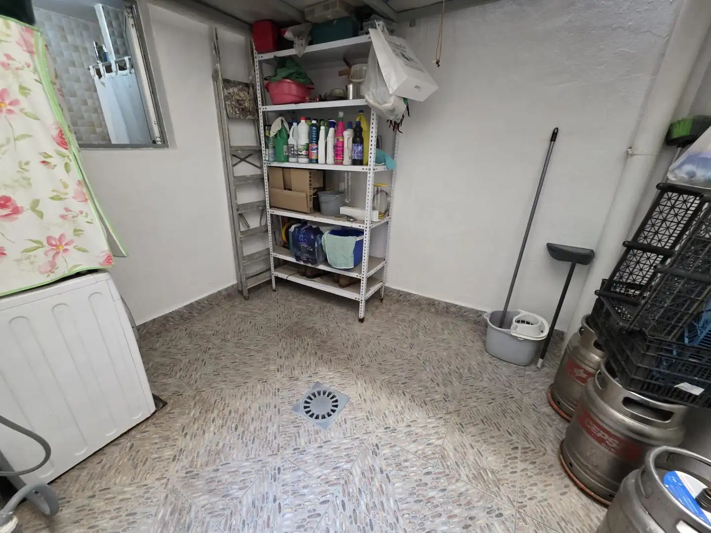 Flat for sale in Cuevas Bajas  with Air Conditioner, Heating and Furnished