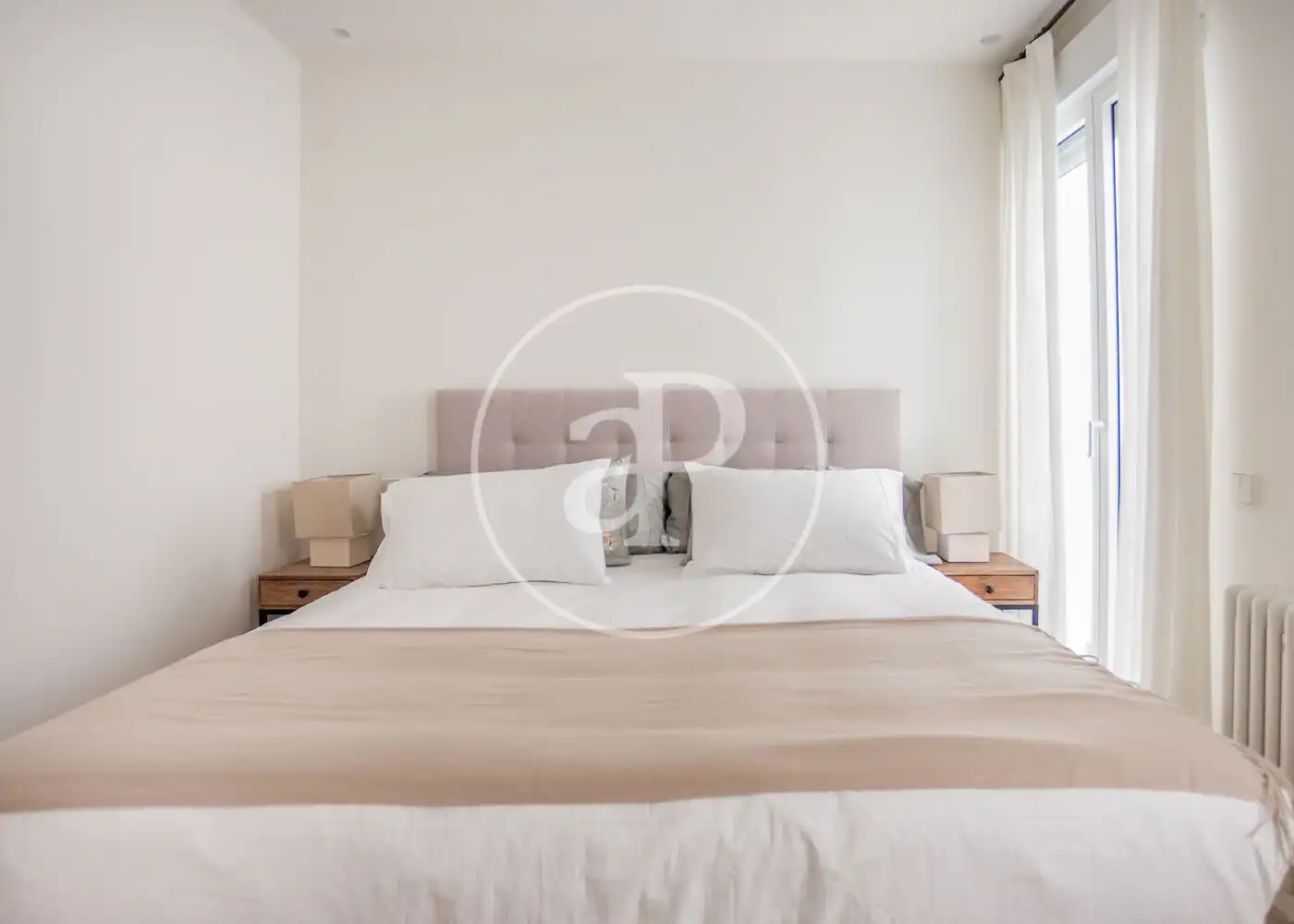 Schlafzimmer von Wohnung zur Miete in Barrio de Salamanca
