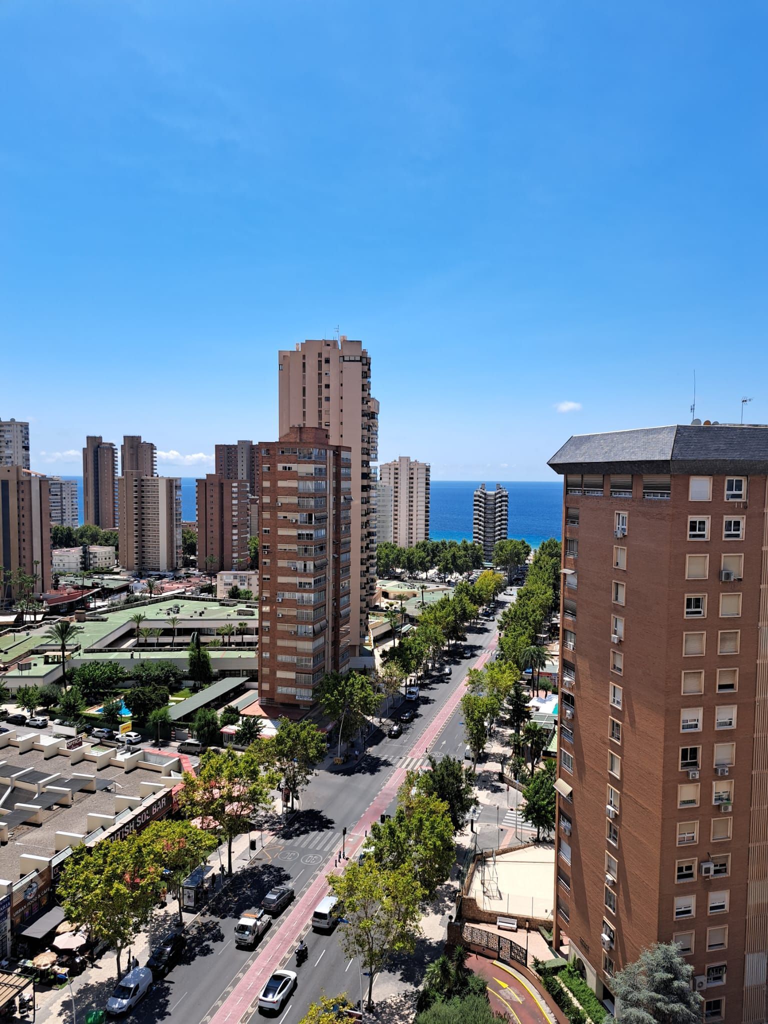 Vista exterior de Pis en venda en Benidorm amb Aire condicionat, Calefacció i Piscina comunitària