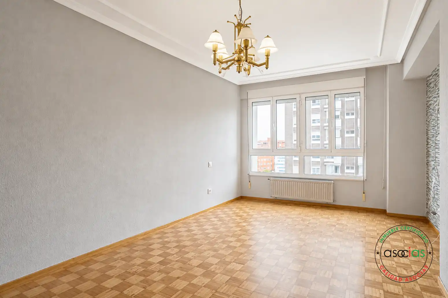Sala d'estar de Pis en venda en Gijón  amb Calefacció i Parquet