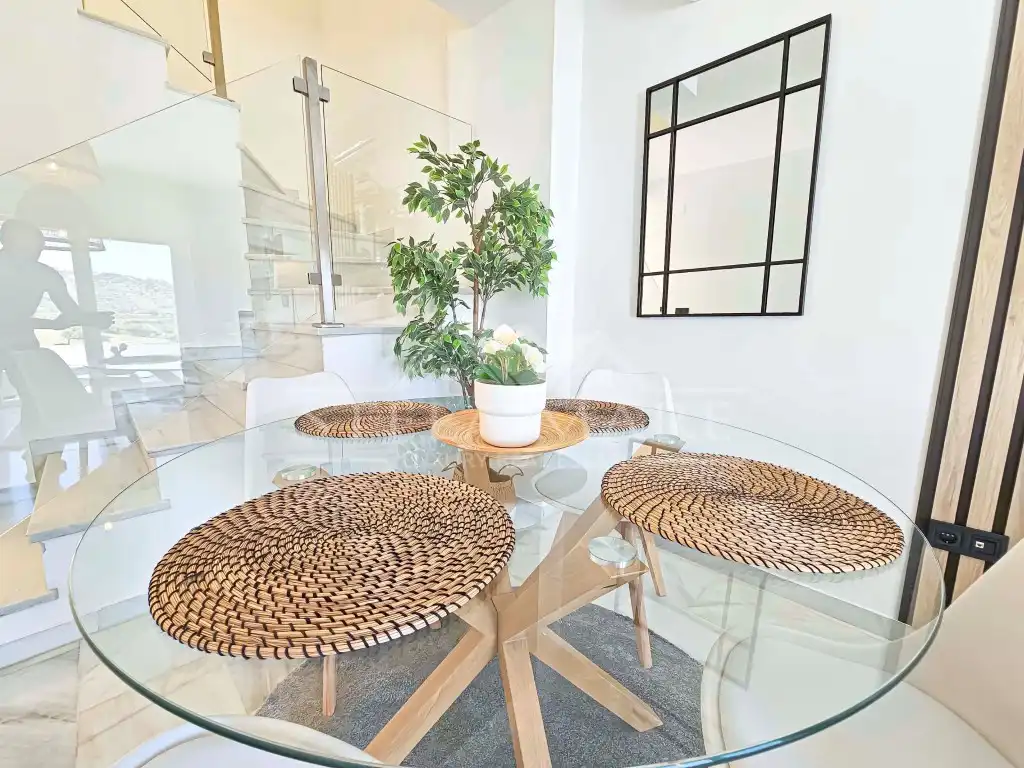 Comedor de Casa adosada en venta en Nerja con Aire acondicionado, Terraza y Amueblado