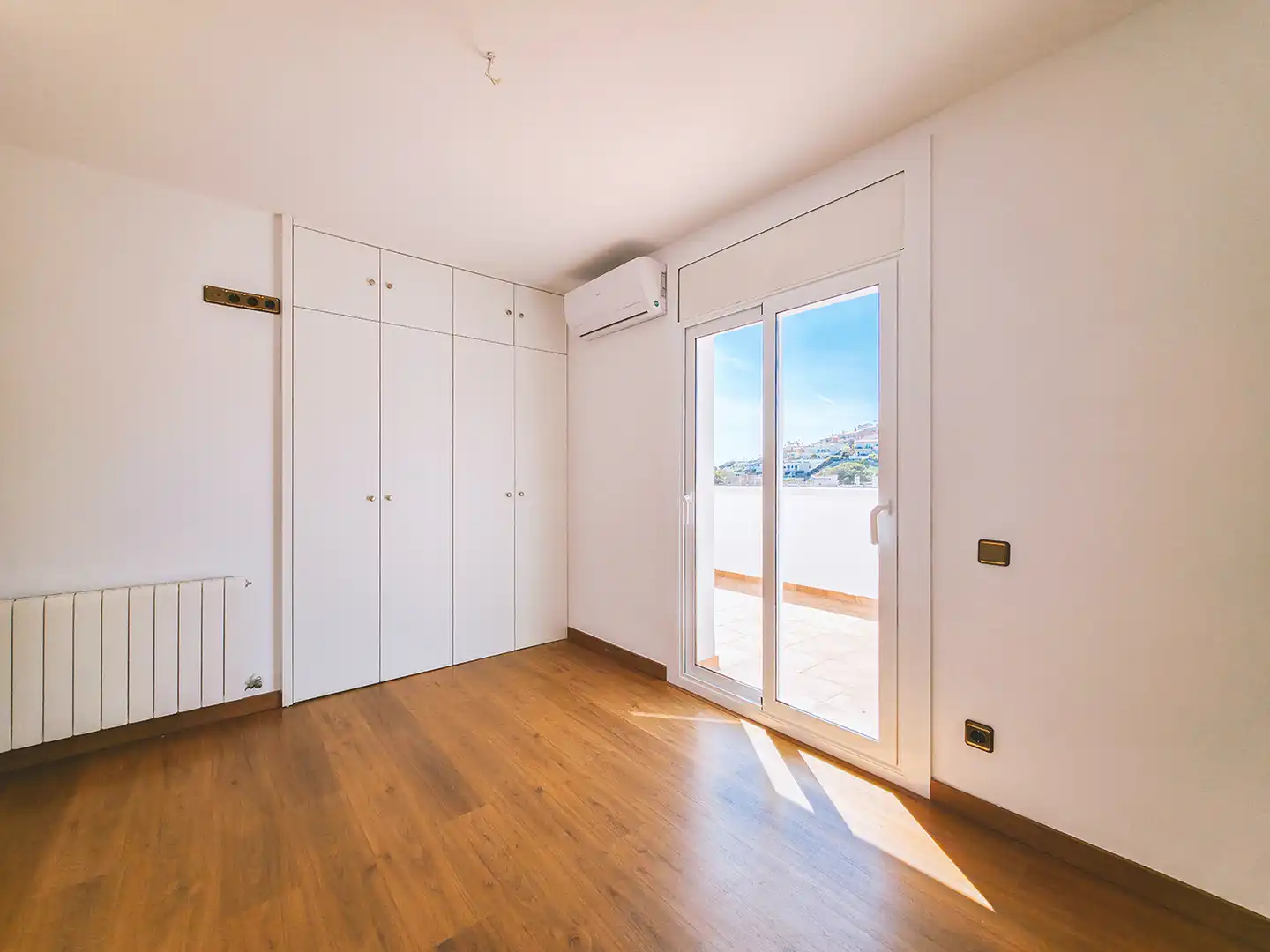 Terrasse von Wohnung zum Verkauf in Sant Pol de Mar mit Klimaanlage, Heizung und Parkett