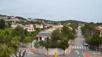Vista exterior de Àtic en venda en El Vendrell amb Aire condicionat, Terrassa i Traster