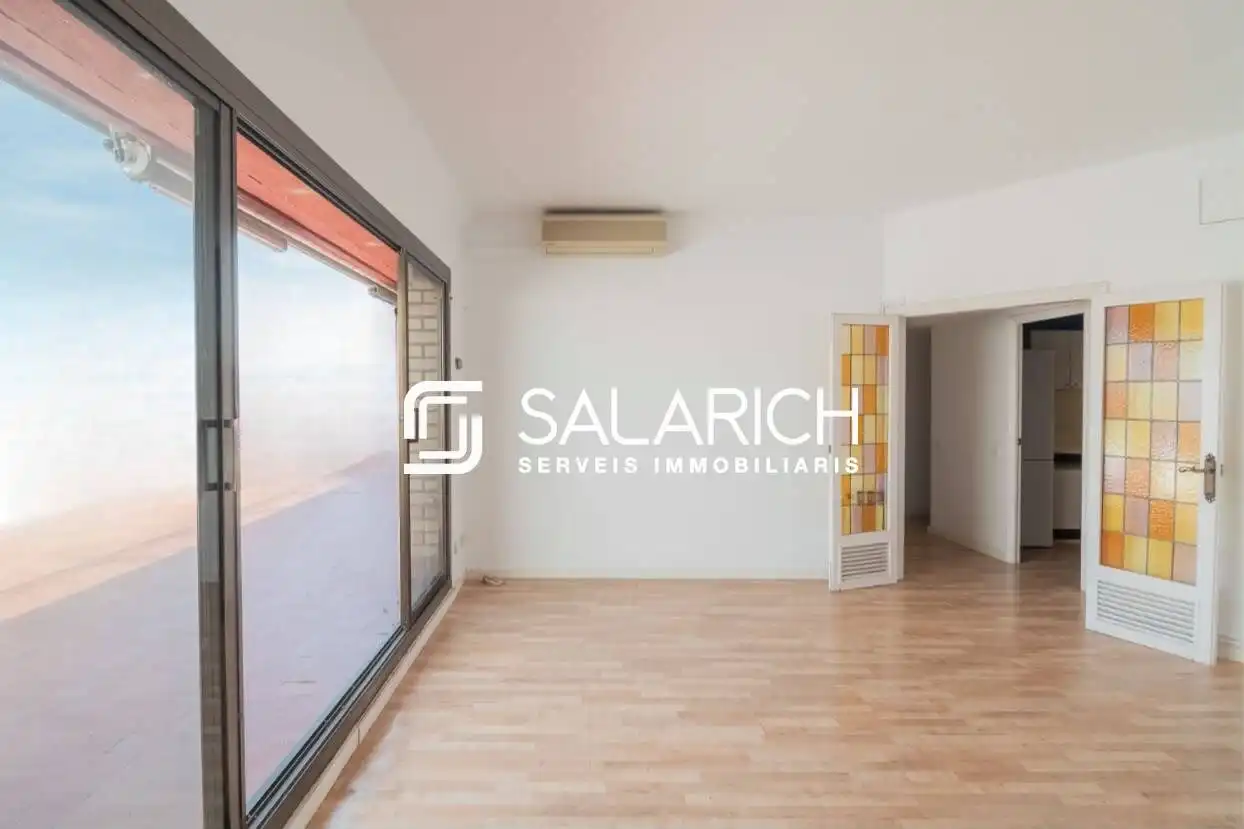 Piso en venta en Barcelona con Aire acondicionado, Calefacción y Terraza