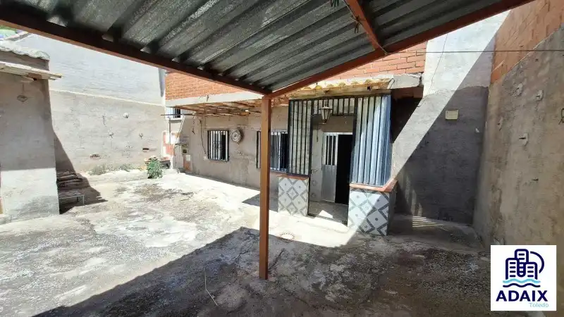 Houses for sale in Urda