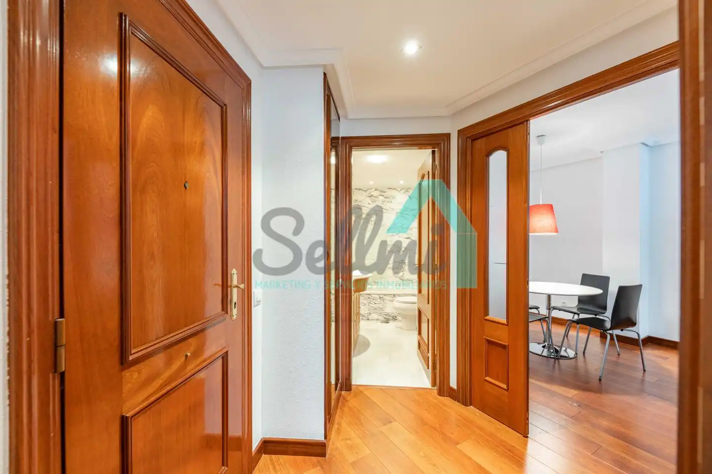 Piso en venta en Oviedo  con Calefacción y Parquet