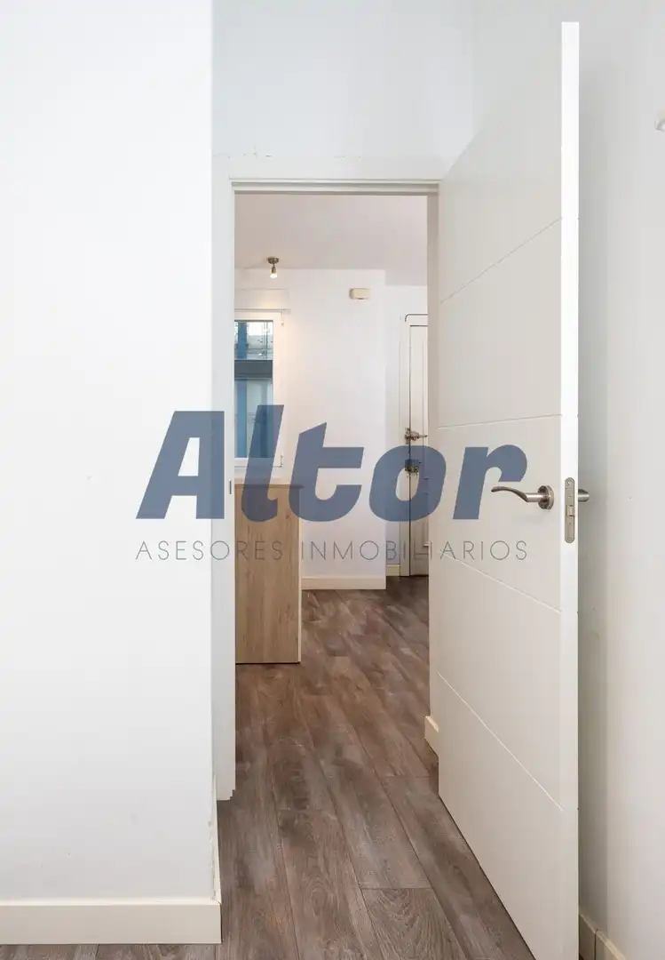 Habitación de Piso en venta en Madrid con Aire acondicionado y Calefacción