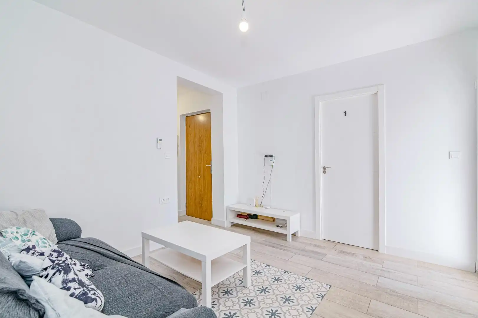 Flat for sale in Granada  with Air Conditioner, Private garden and Terrace