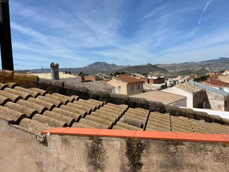 Vista exterior de Finca rústica en venta en Huesa con Calefacción, Jardín privado y Terraza