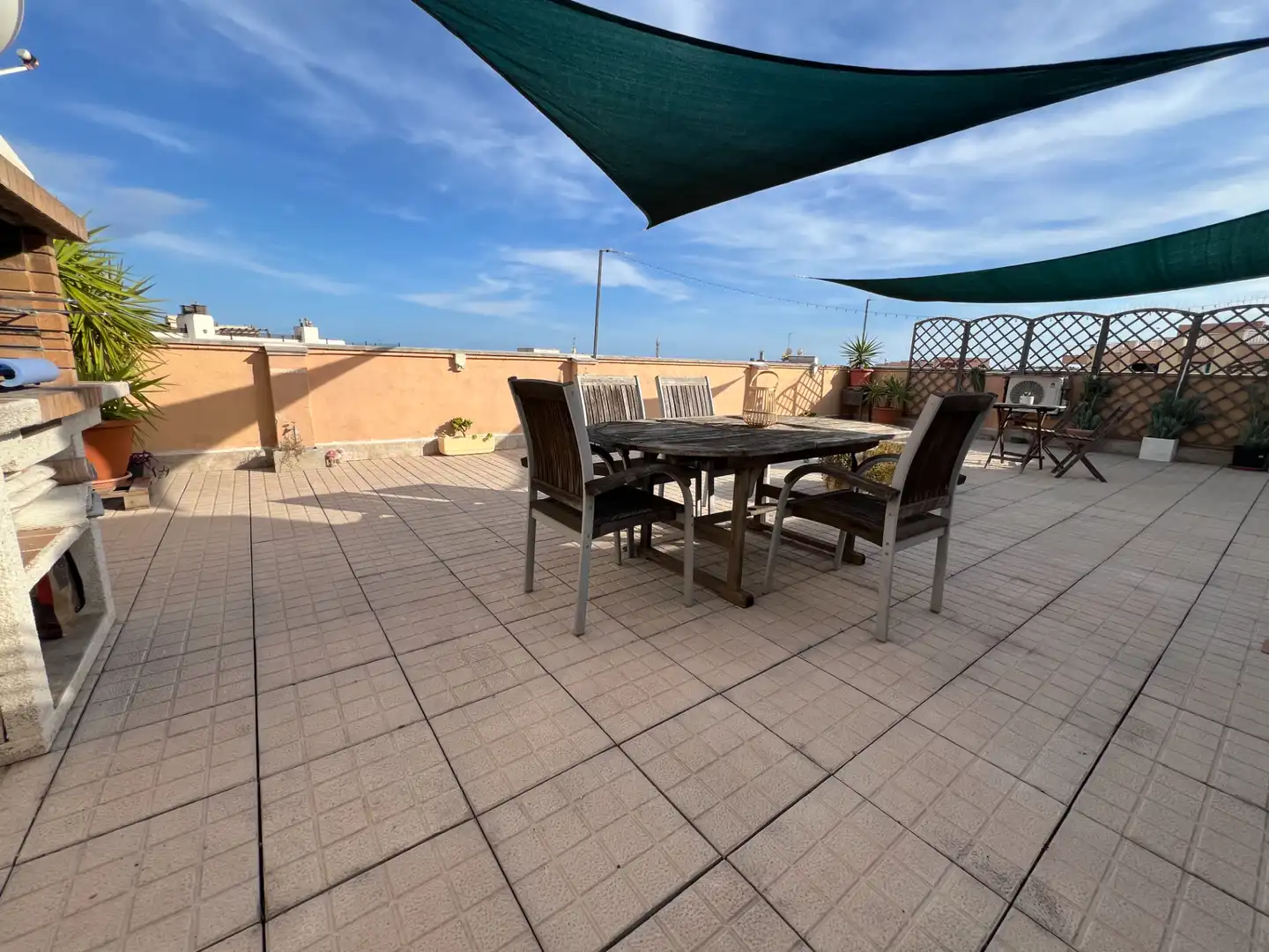Terraza de Ático en venta en Salou con Aire acondicionado, Calefacción y Jardín privado