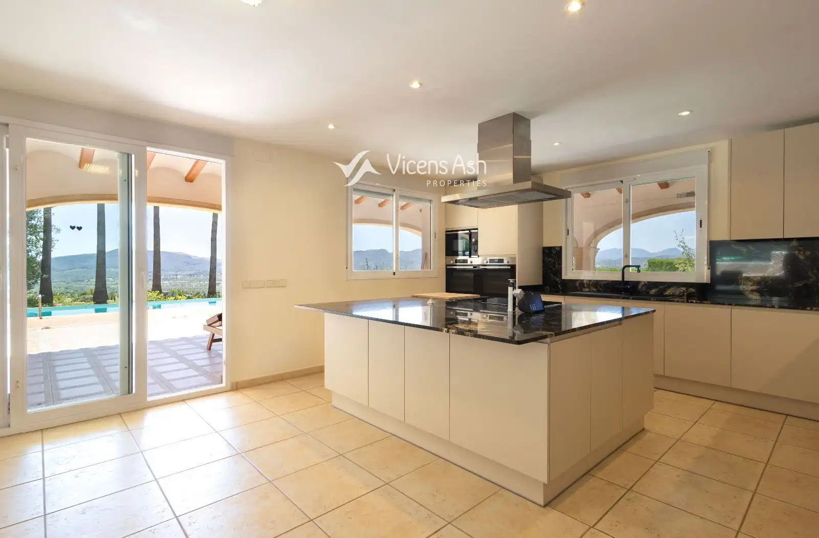 Kitchen of Houses for sale in Jávea / Xàbia  with Air Conditioner, Heating and Terrace
