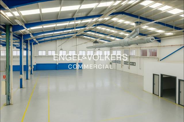 Nave industrial en Alquiler en Les Planes