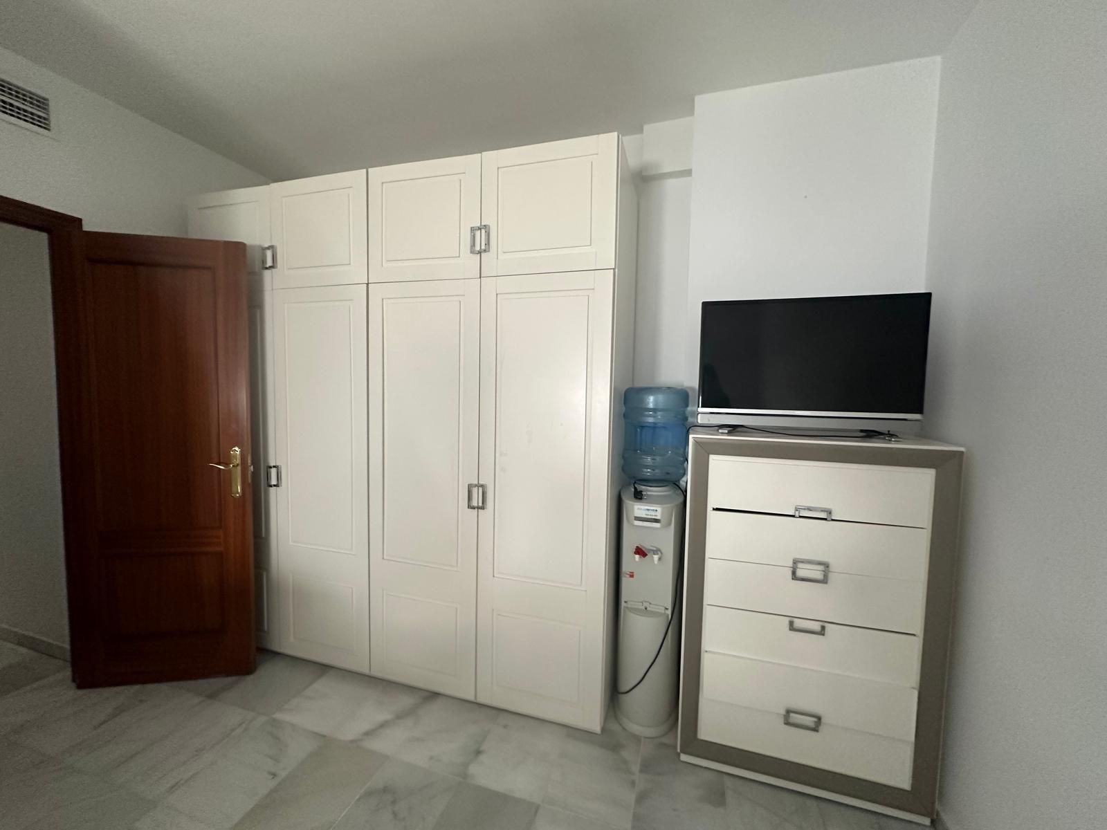 Bedroom of Flat for sale in Los Palacios y Villafranca  with Air Conditioner