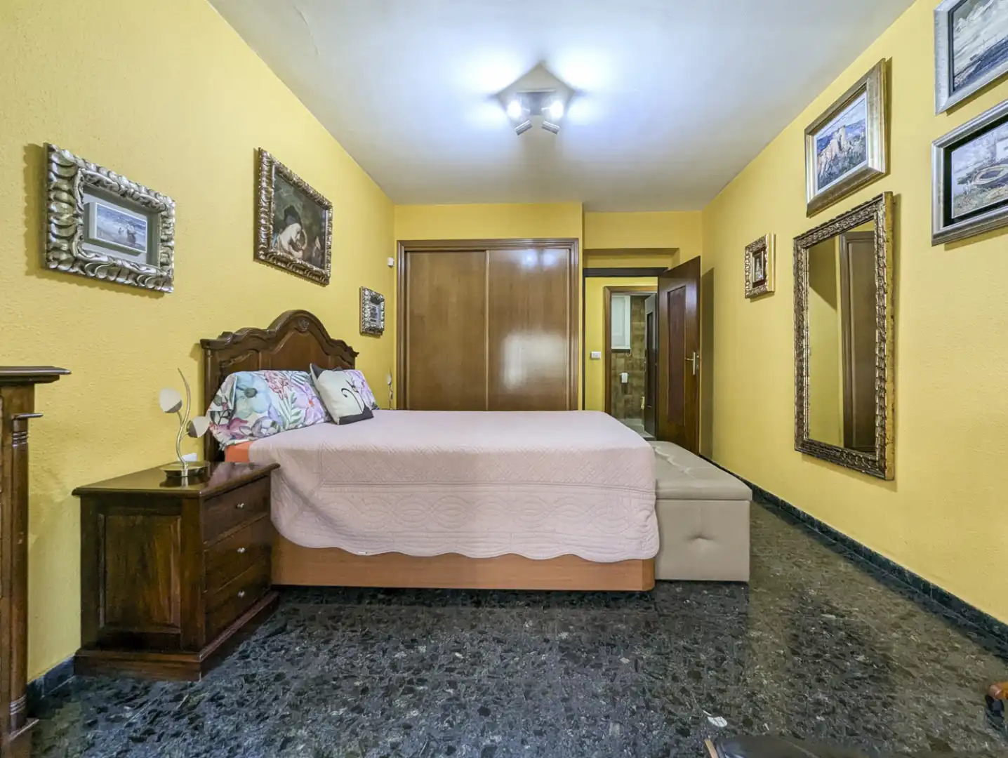 Habitación de Piso en venta en Valencia con Terraza