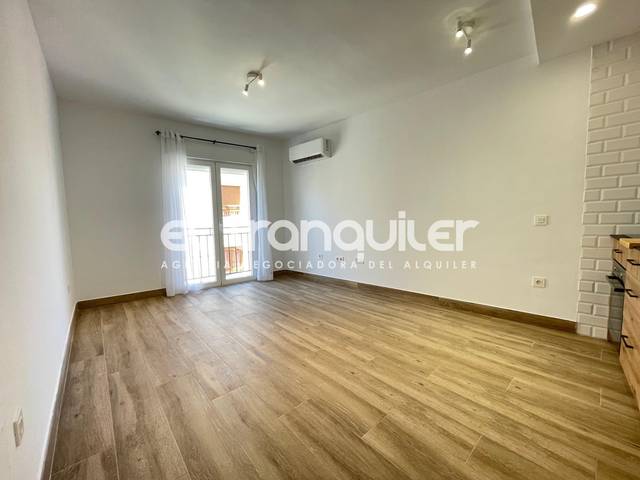 Piso en Alquiler en Calle Chorrillo en Casco Urbano