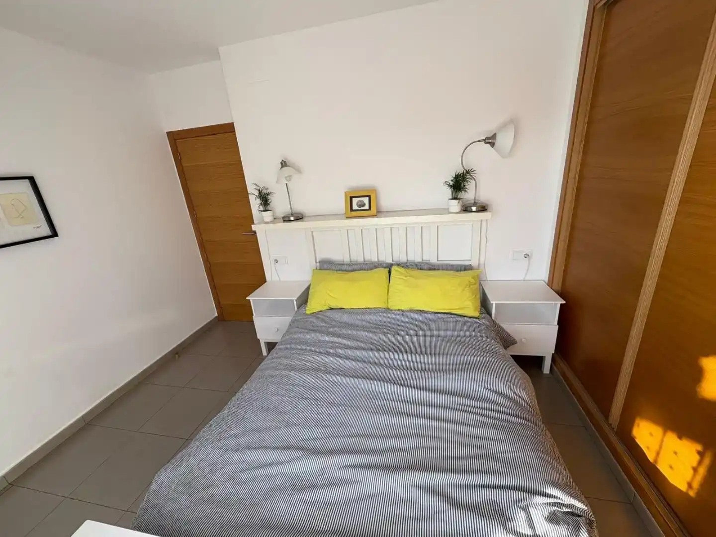 Dormitori de Apartament de lloguer en Torre-Pacheco amb Aire condicionat, Jardí privat i Moblat