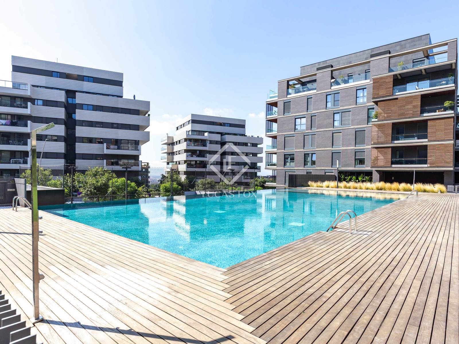 Swimming pool of Flat for sale in Esplugues de Llobregat  with Air Conditioner, Heating and Private garden