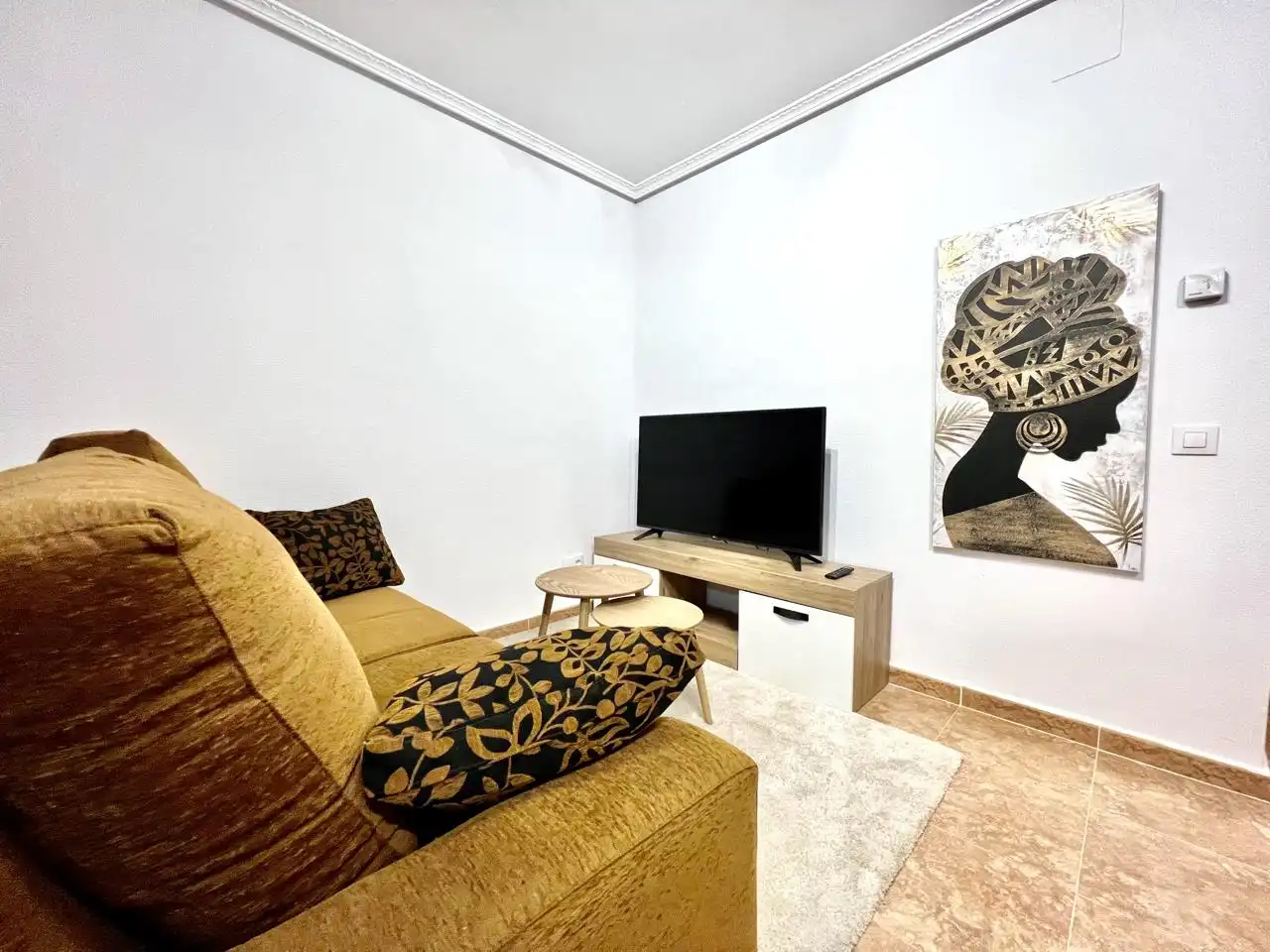 Living room of Ground floor for rent in Ávila  with Heating, Private garden and Terrace