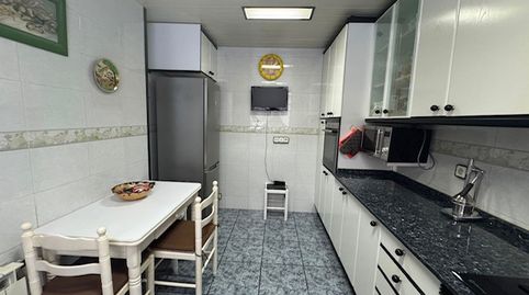 Foto 2 de Casa adosada en venta en Carrer Jacint Verdaguer, Casc Antic, Ripollet