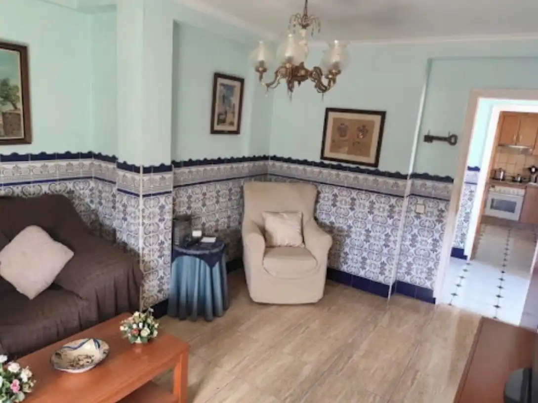 Sala d'estar de Àtic en venda en Algeciras amb Aire condicionat, Terrassa i Balcó