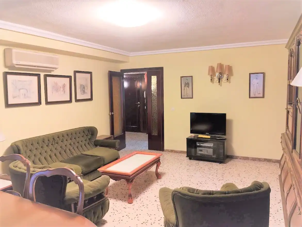Flat for sale in Instituts - Universitat