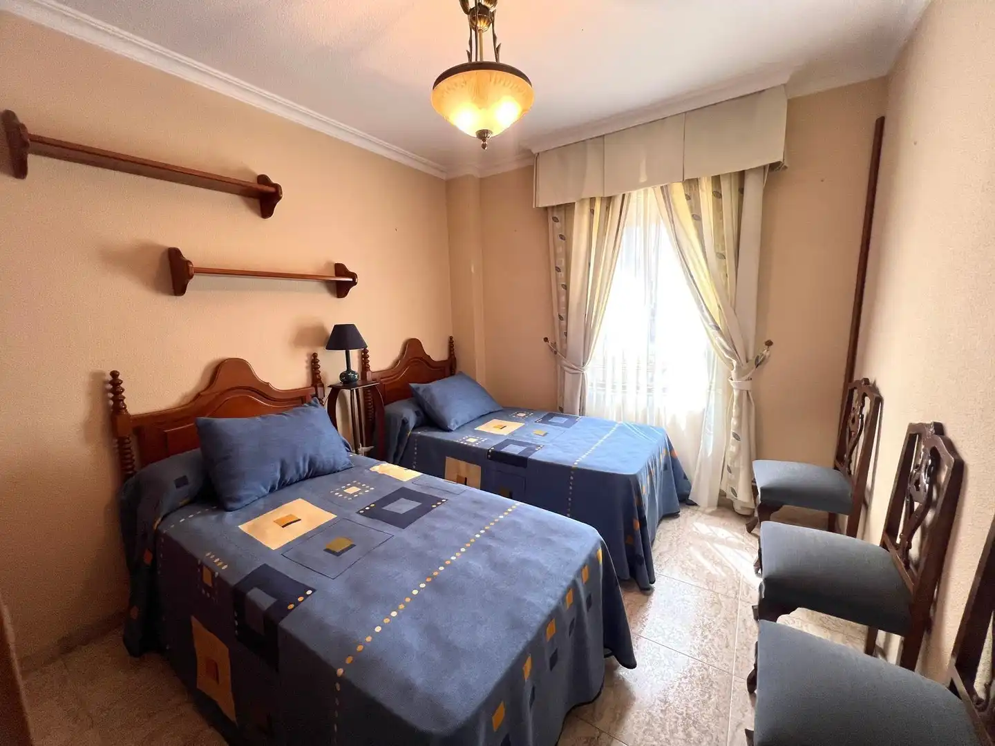 Habitación de Piso en venta en Málaga con Aire acondicionado, Terraza y Trastero