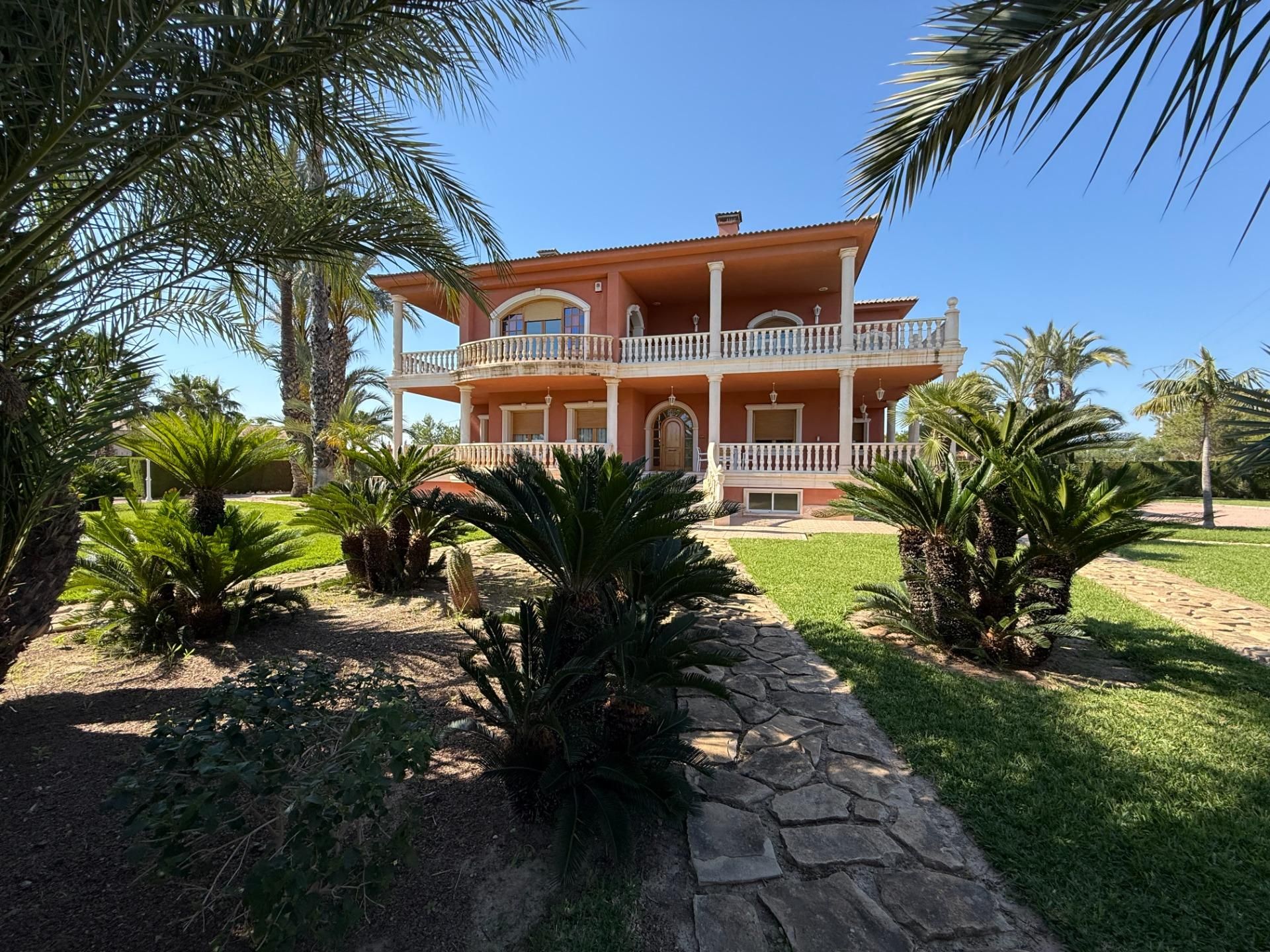 Vista exterior de Casa o chalet en venta en Elche / Elx con Aire acondicionado, Calefacción y Jardín privado