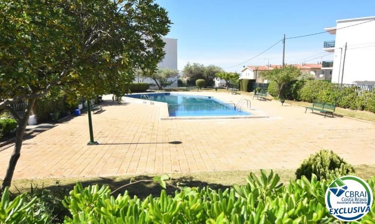 Swimming pool of Apartment for sale in Roses  with Private garden, Furnished and Community pool